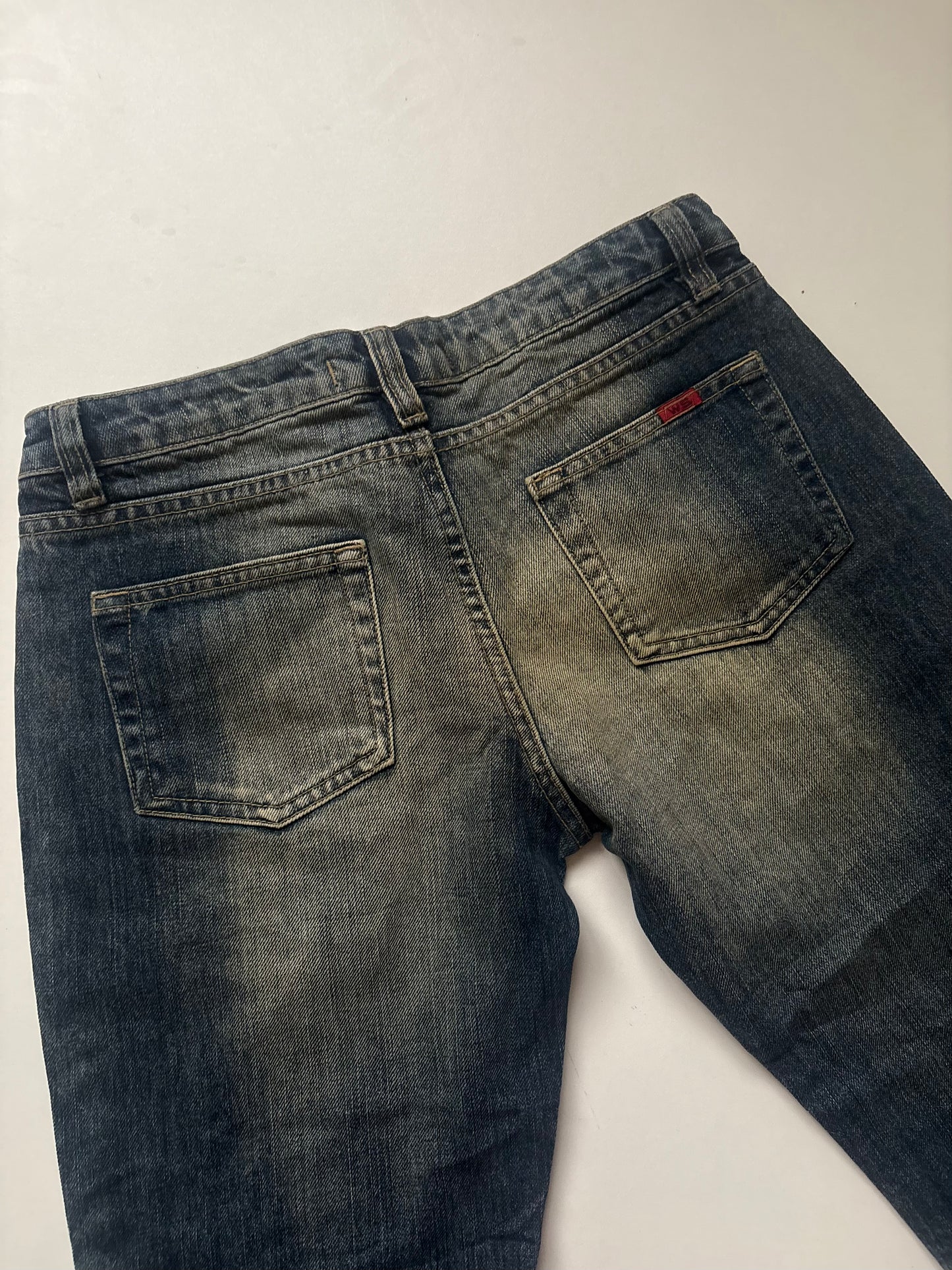 Dead-stock nwt low waist jeans