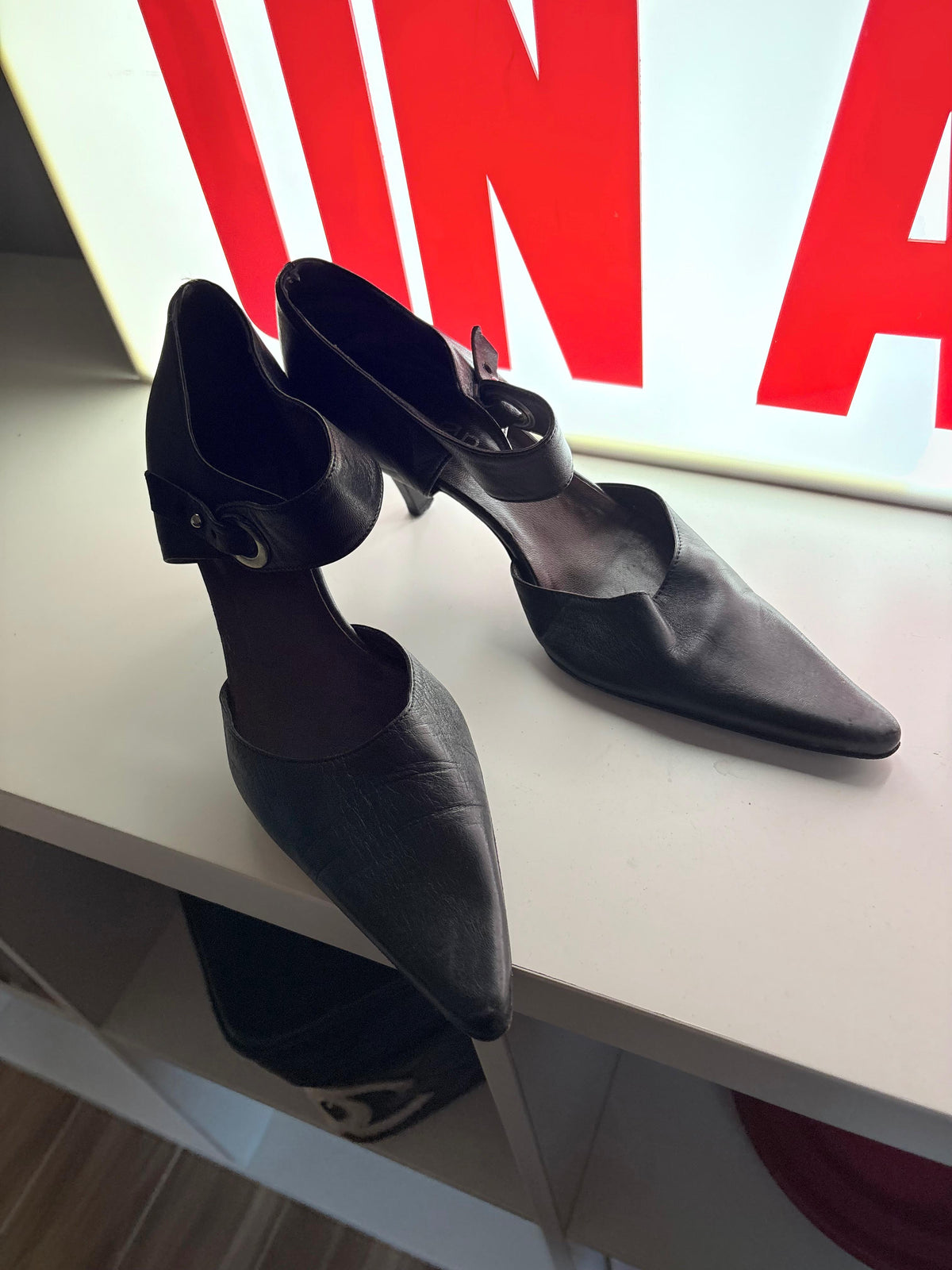 Leather pointy heels