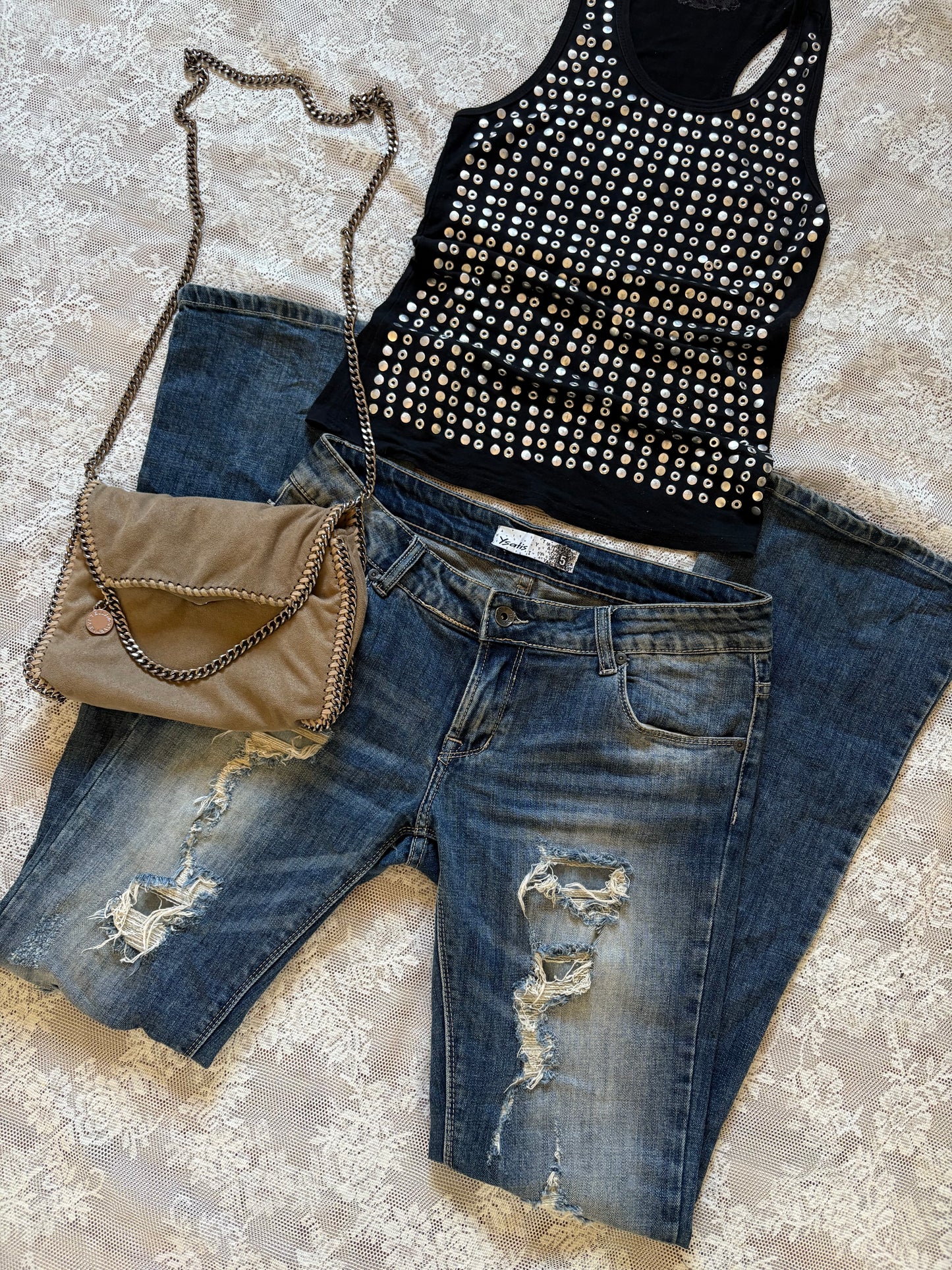 Low rise y/k ripped jeans