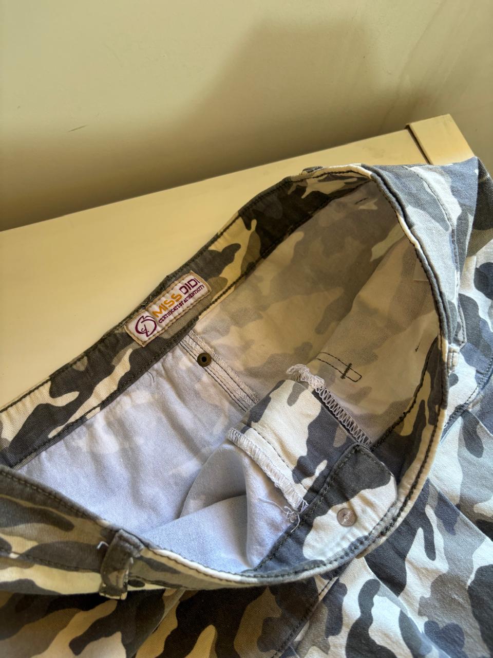 Camo pleated mini skirt