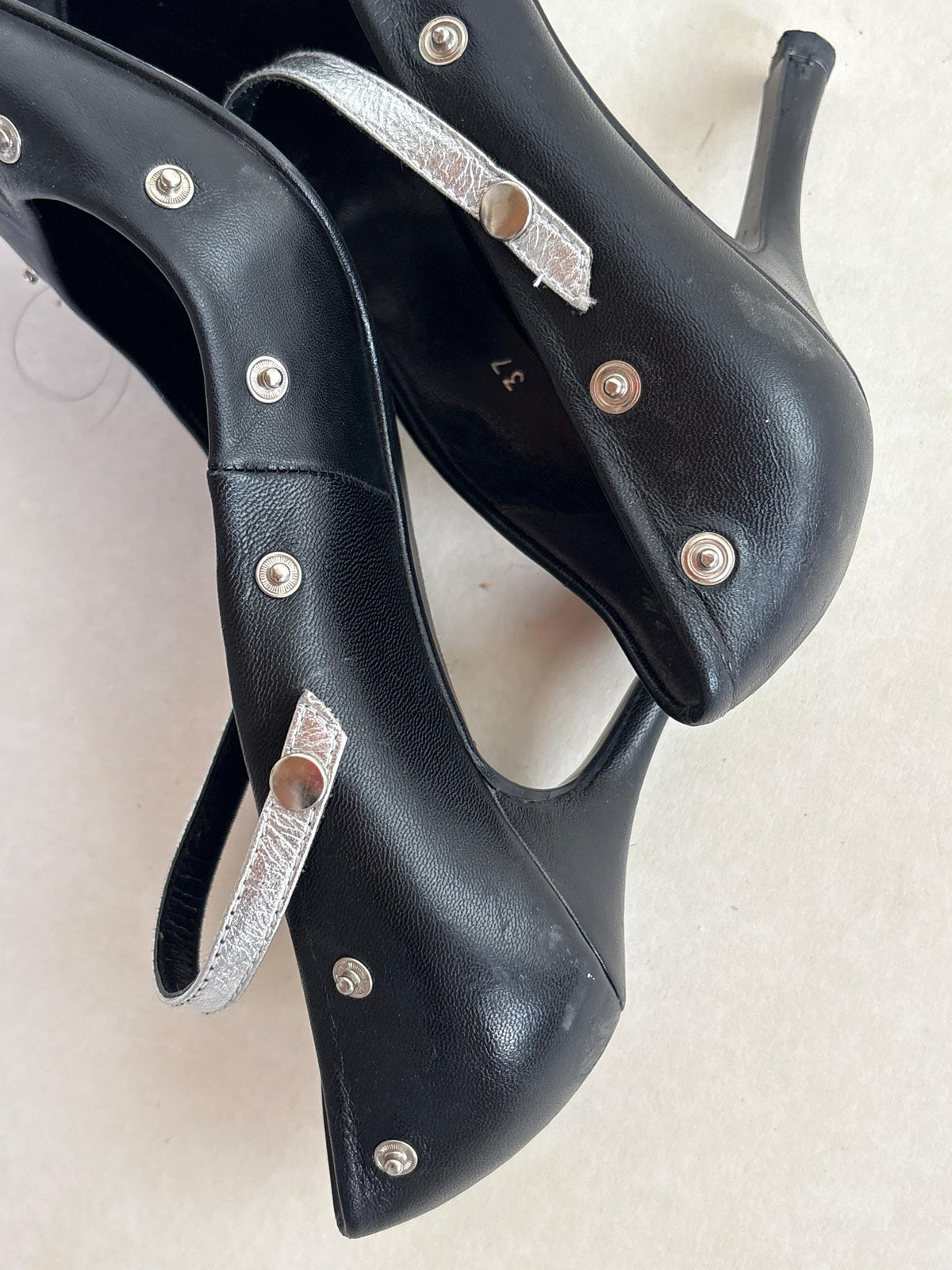 Shellys leather studded heels