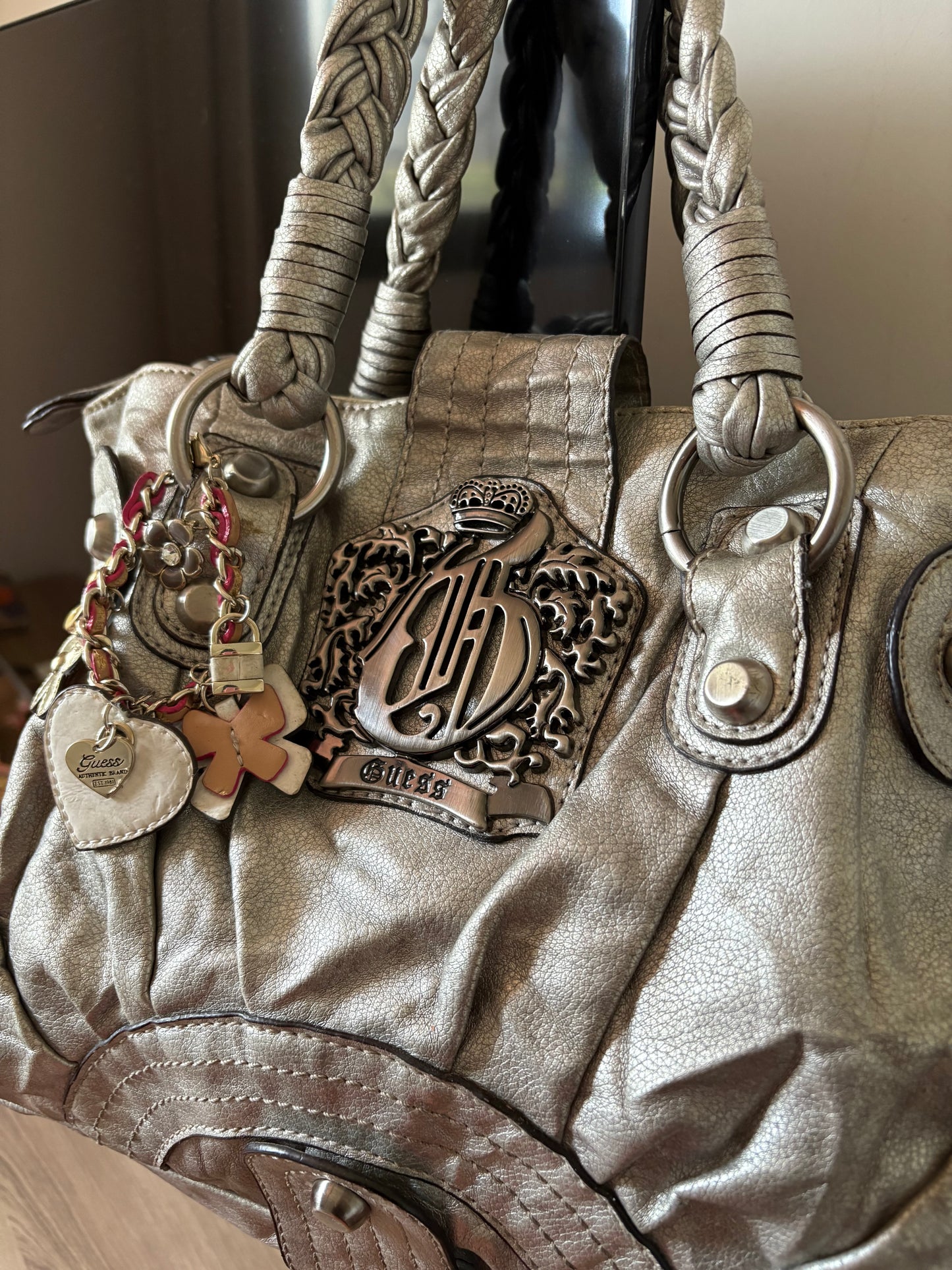 2000s Guess bag