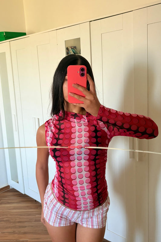 Super down one shoulder top