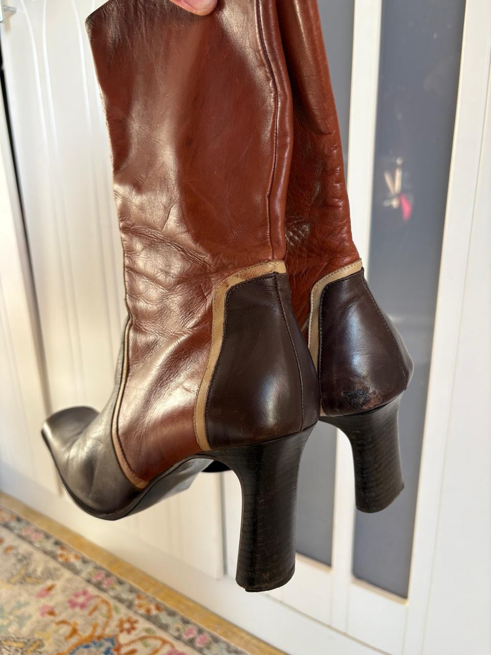 Vintage 2000s leather square toe heeled boots