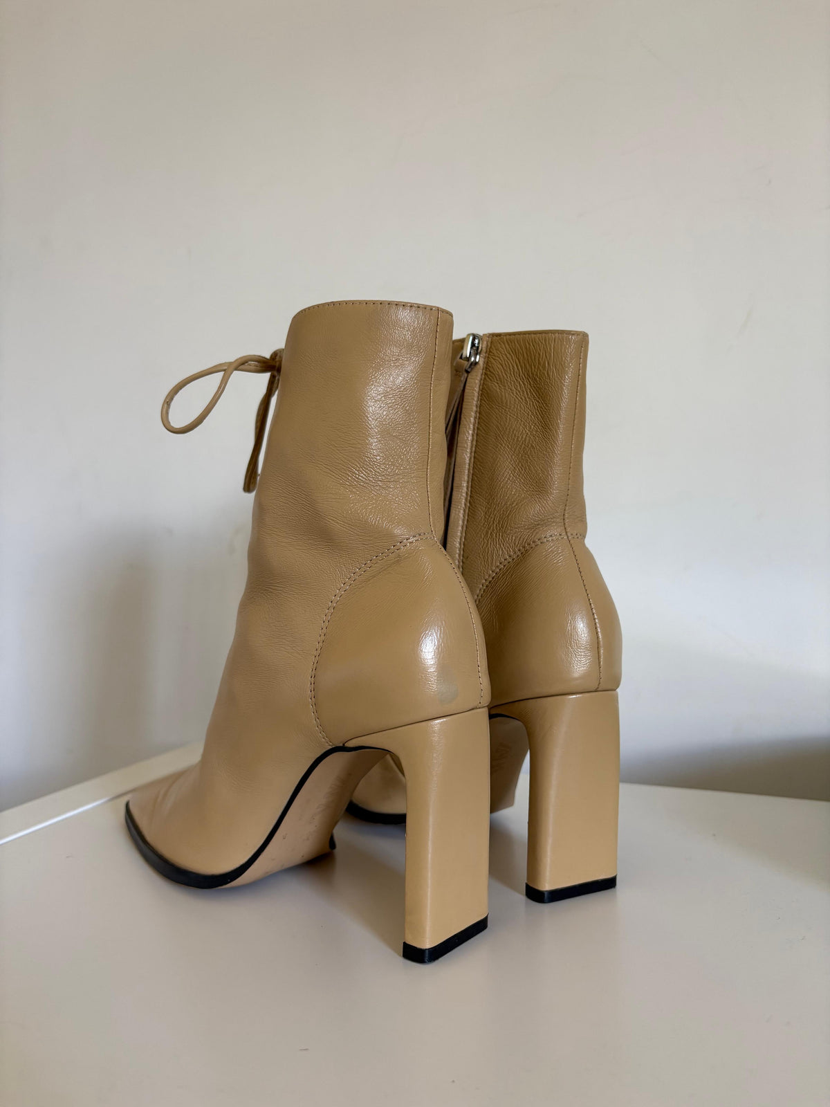 Lace up heeled boots