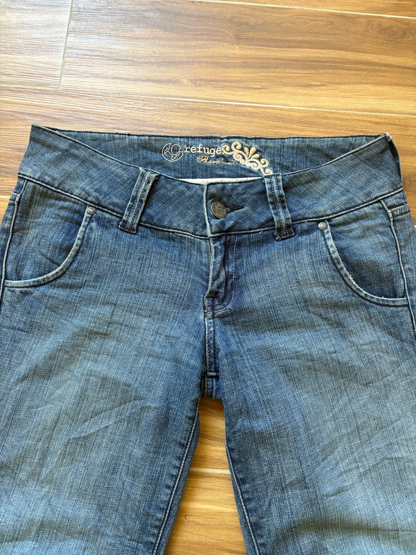 Refuge 2000s low waist flared jeans