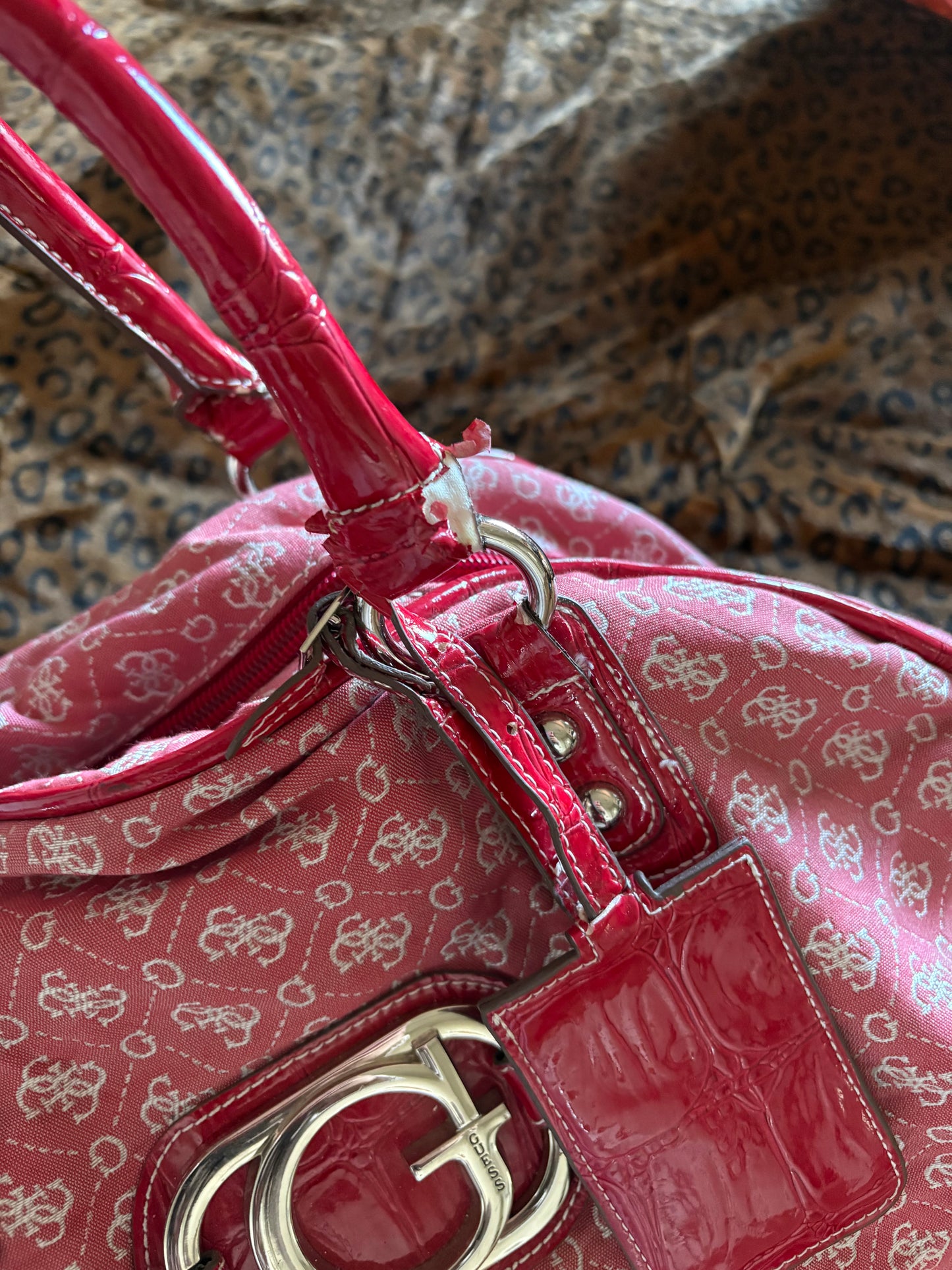 2000s big Guess bag