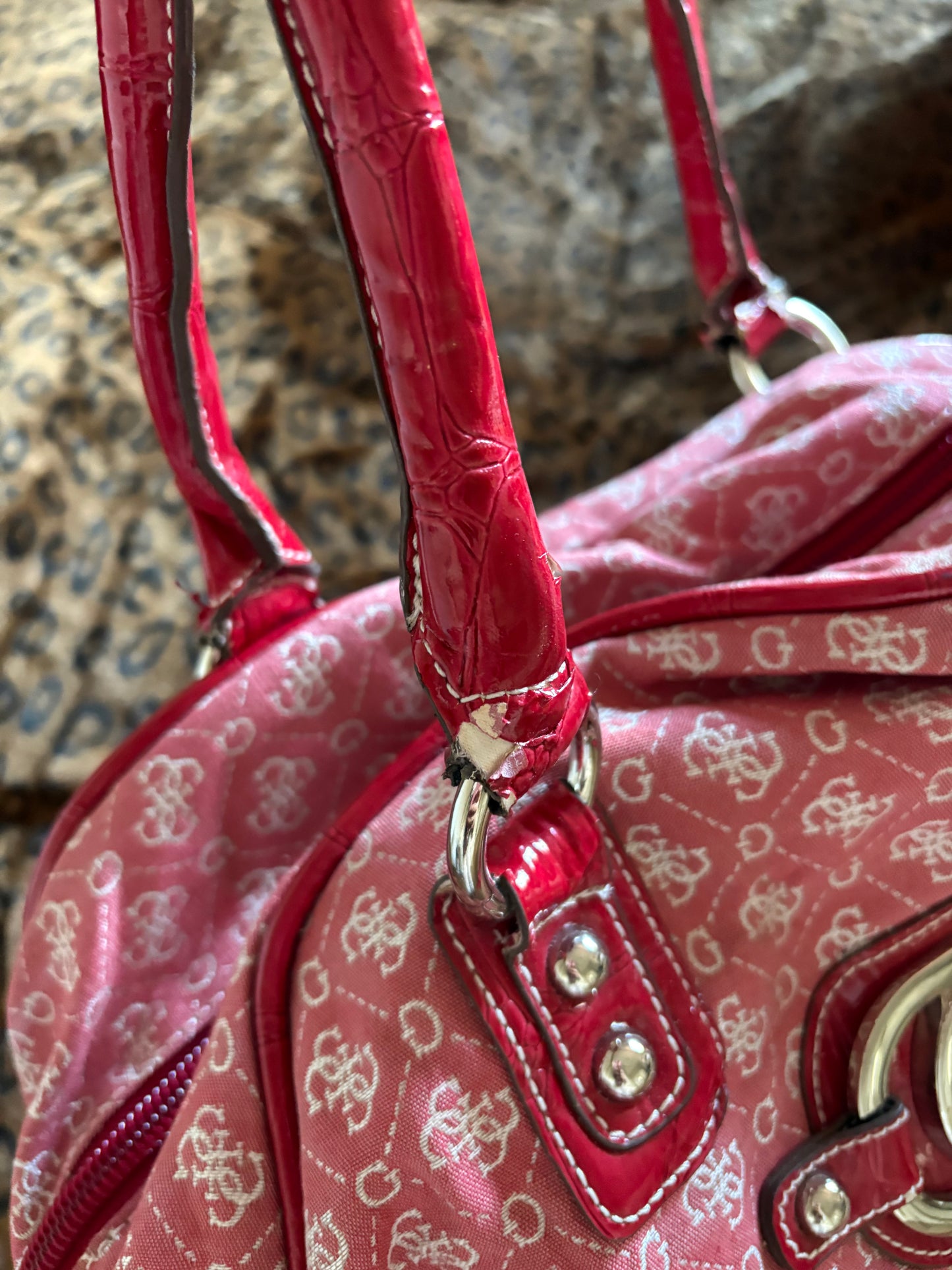 2000s big Guess bag