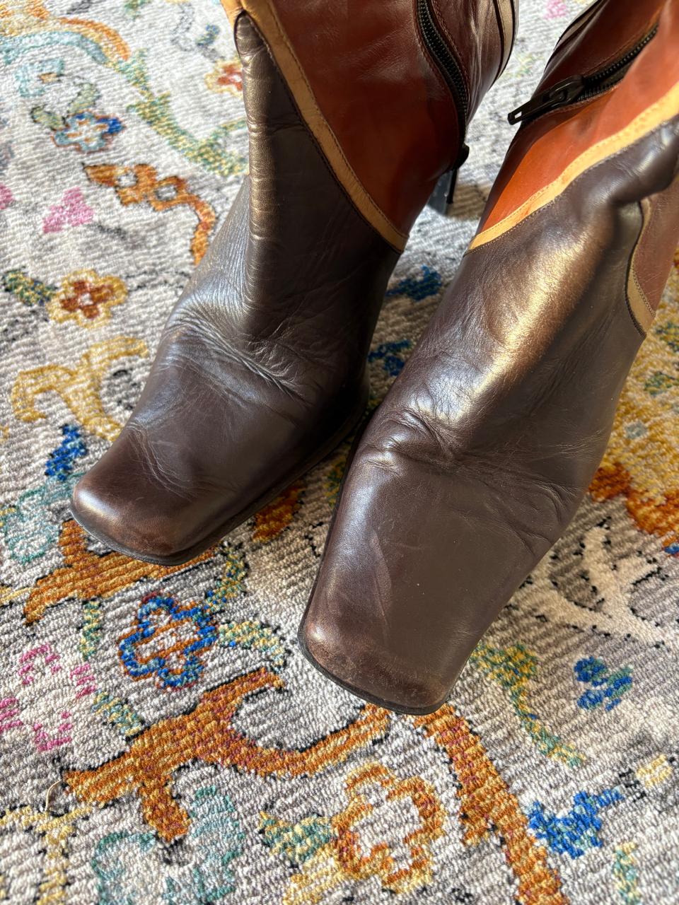 Vintage 2000s leather square toe heeled boots