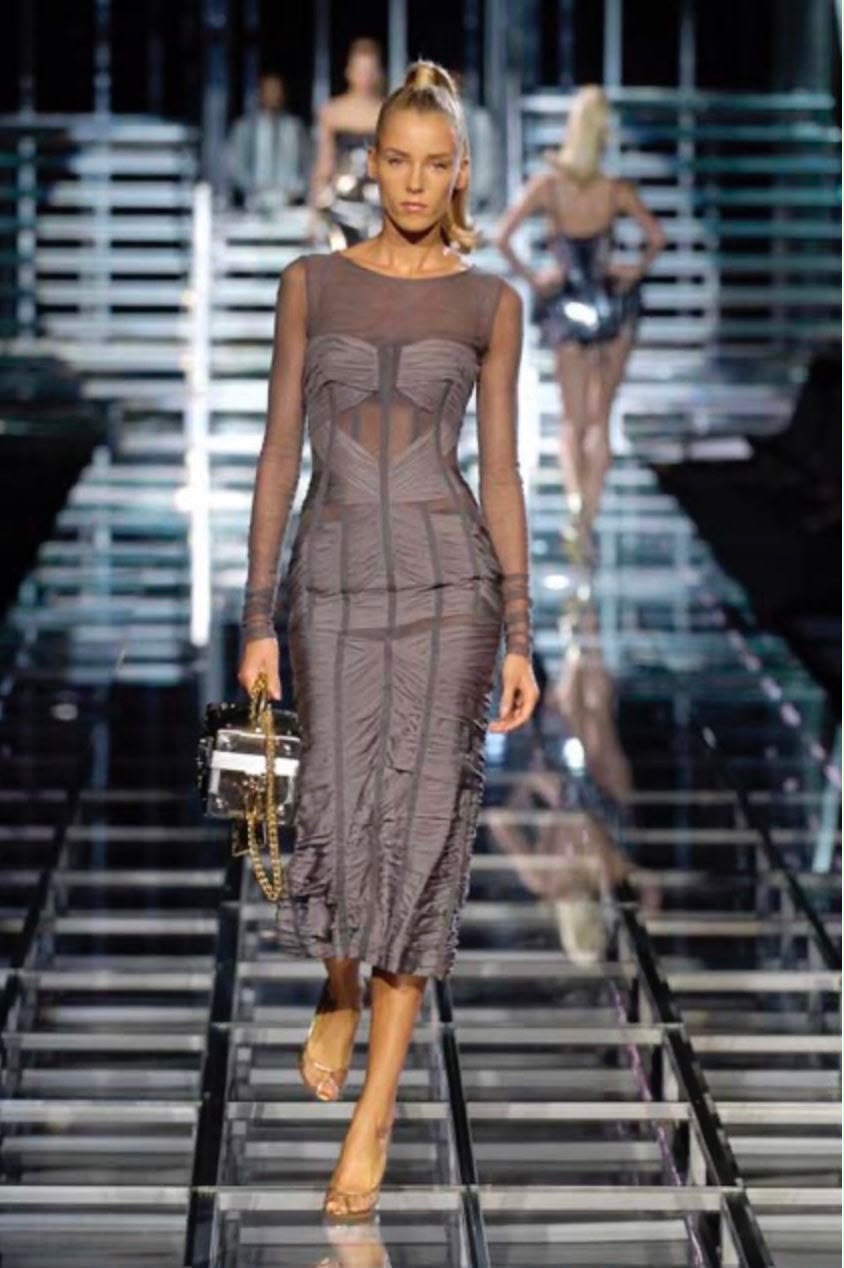Dolce & Gabbana SS2007 runaway corset dress