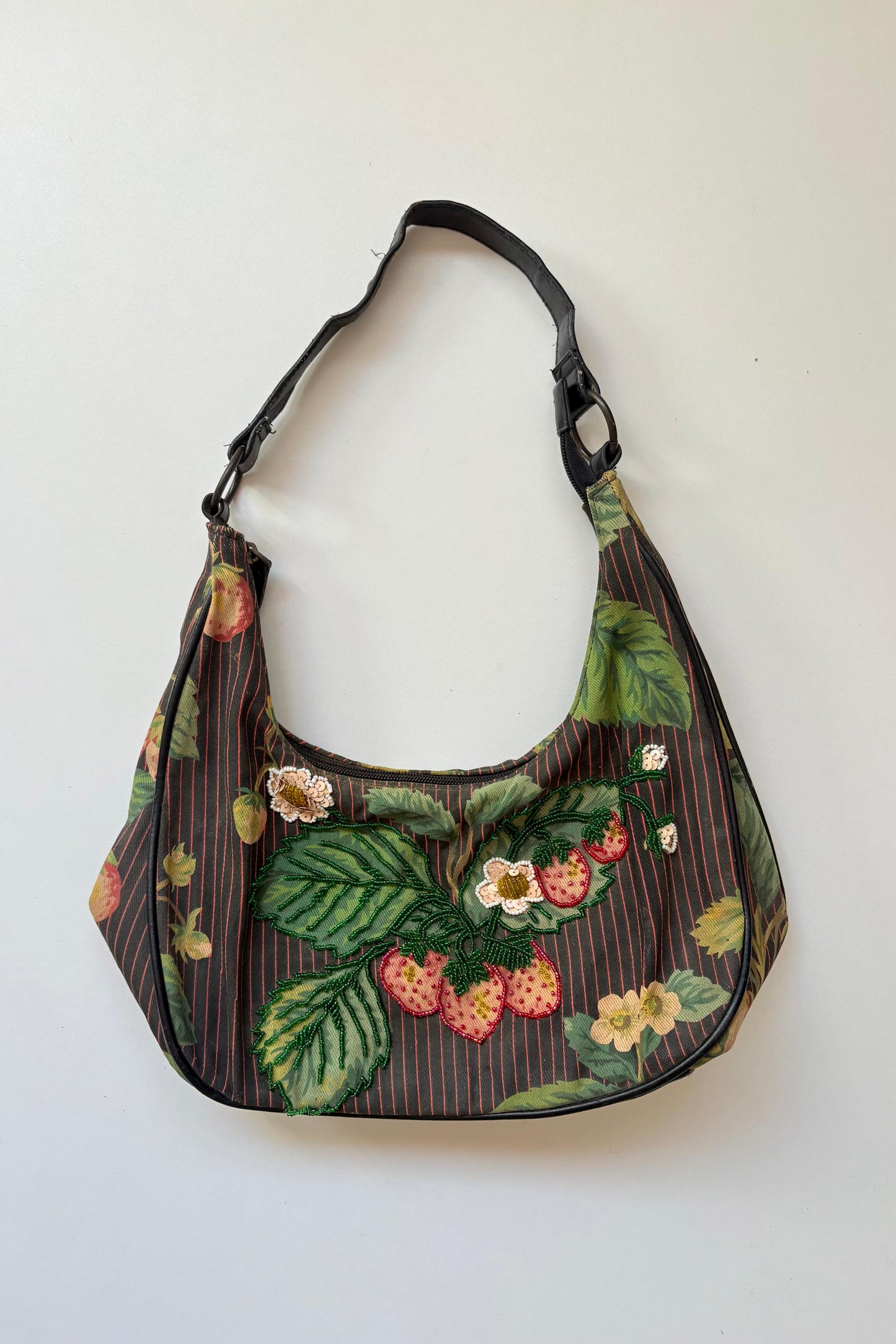 Floral beaded shoulder bag
