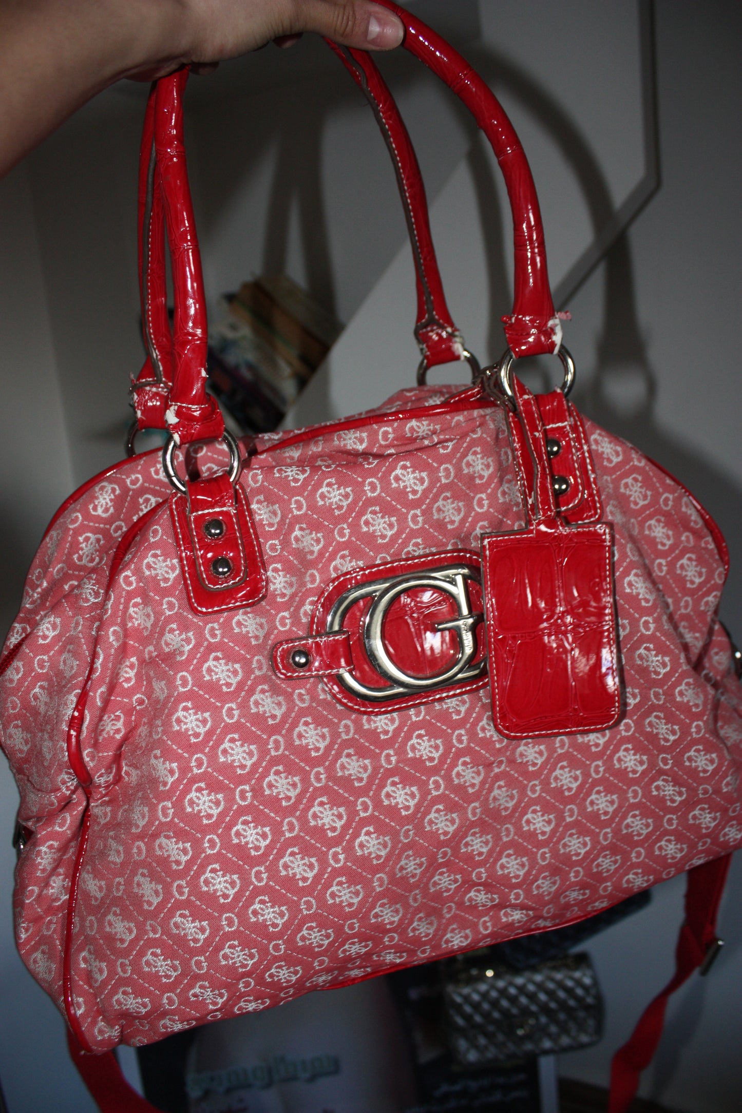 2000s big Guess bag