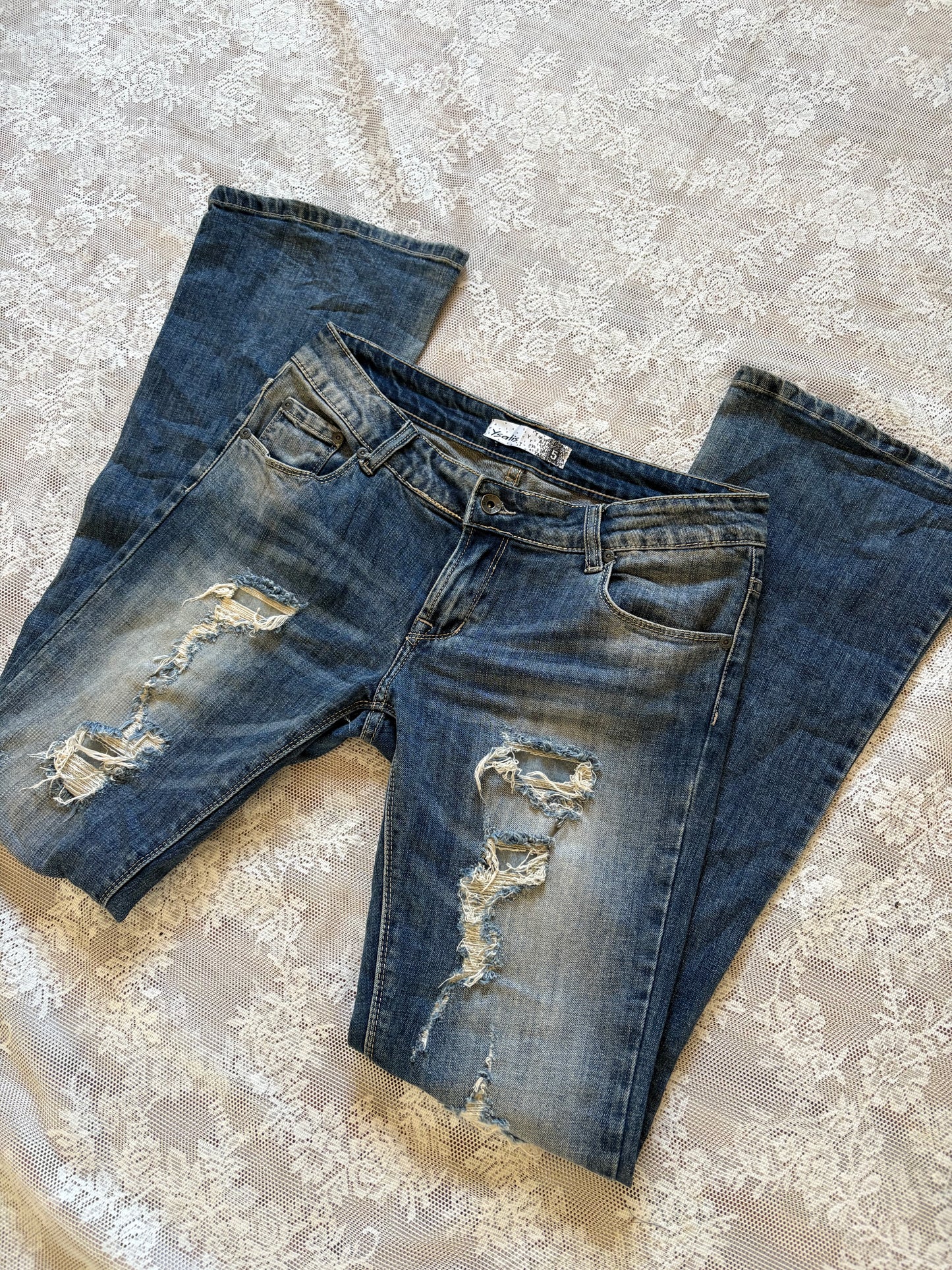 Low rise y/k ripped jeans