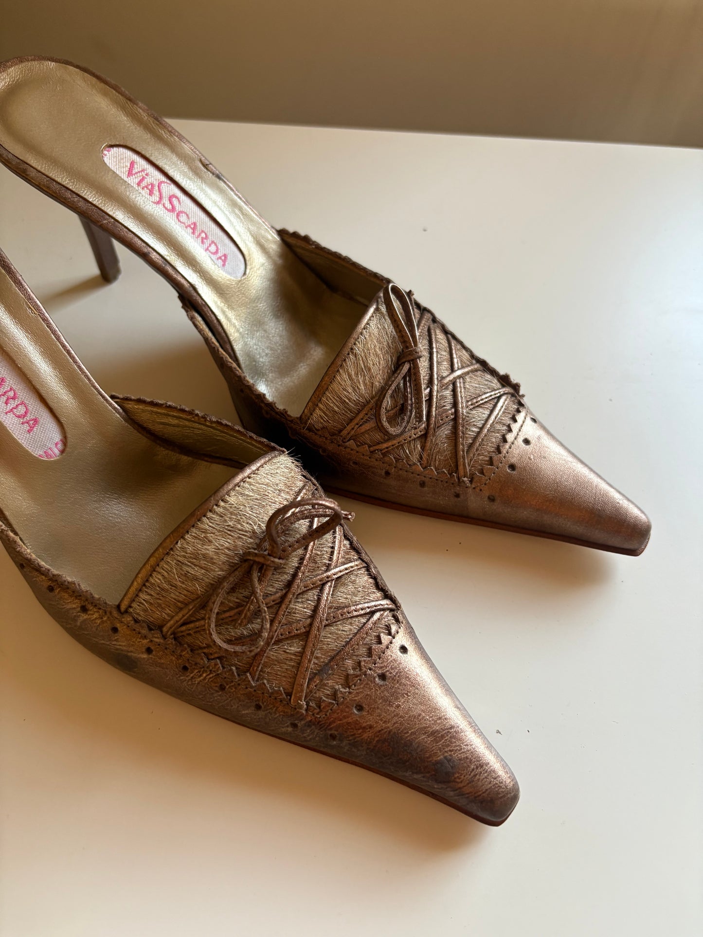 Viasscarda vintage pointed toe mule heels