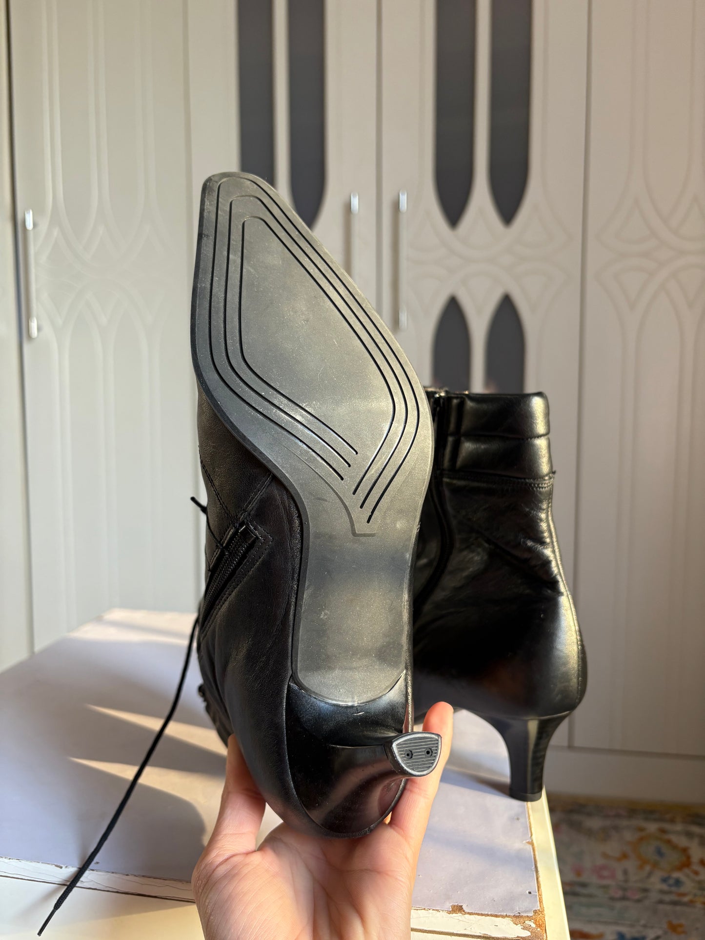 vintage leather lace up pointy boots