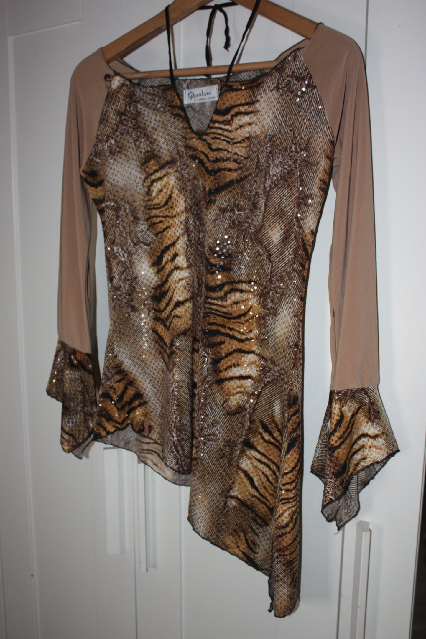 Tiger asymmetric 2000s top