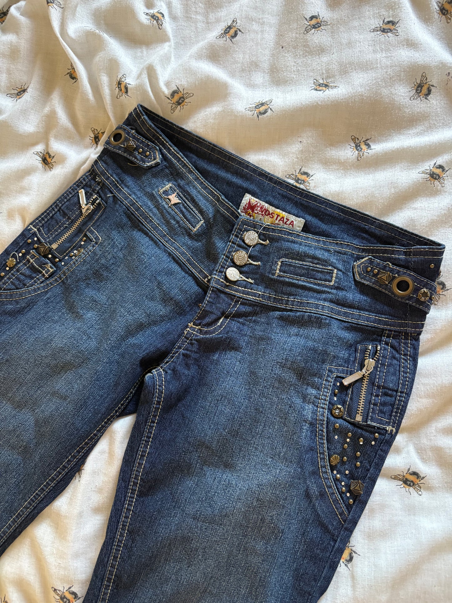 y2K low rise jeans