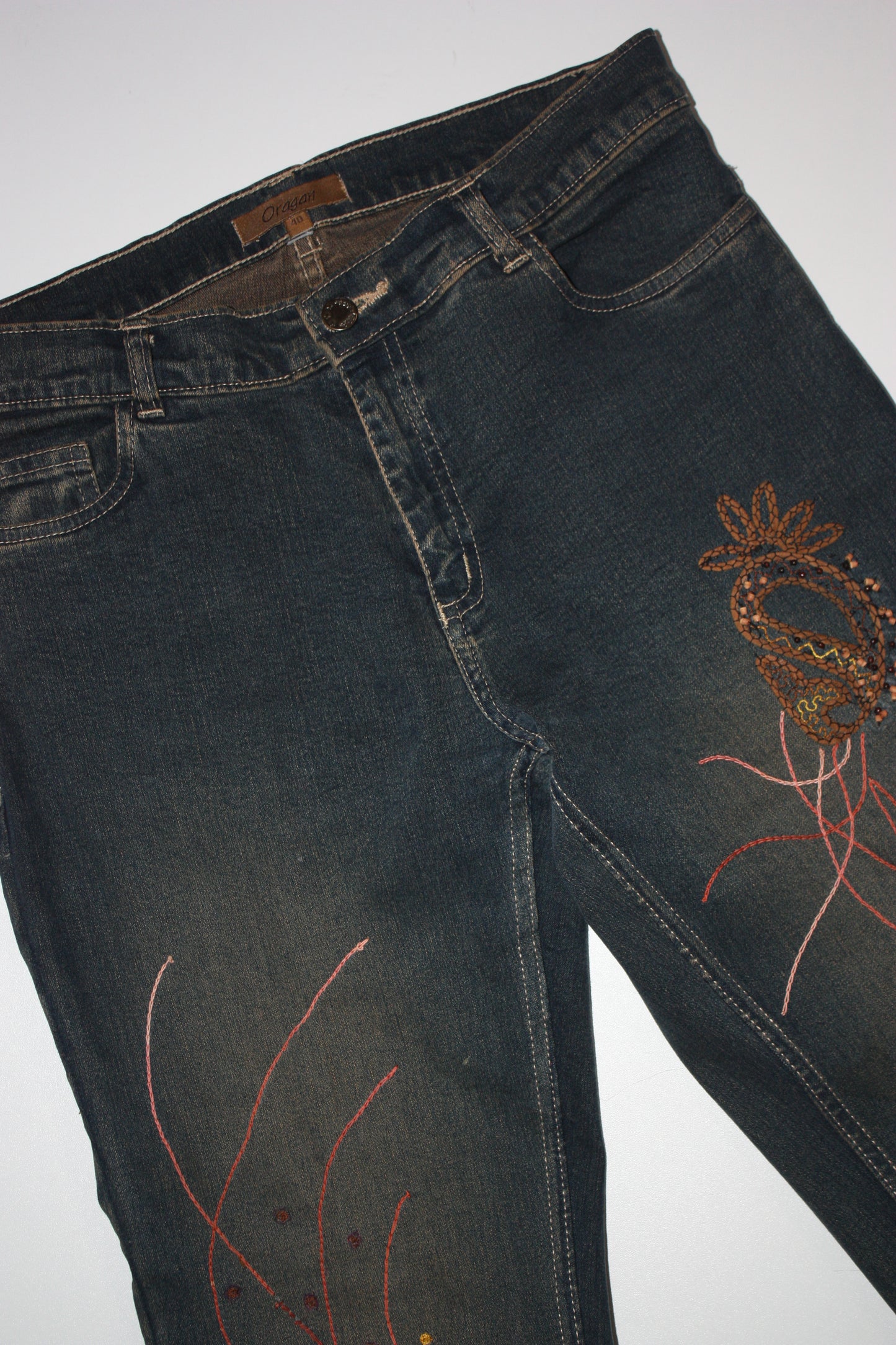 2000s embroidered mid rise jeans