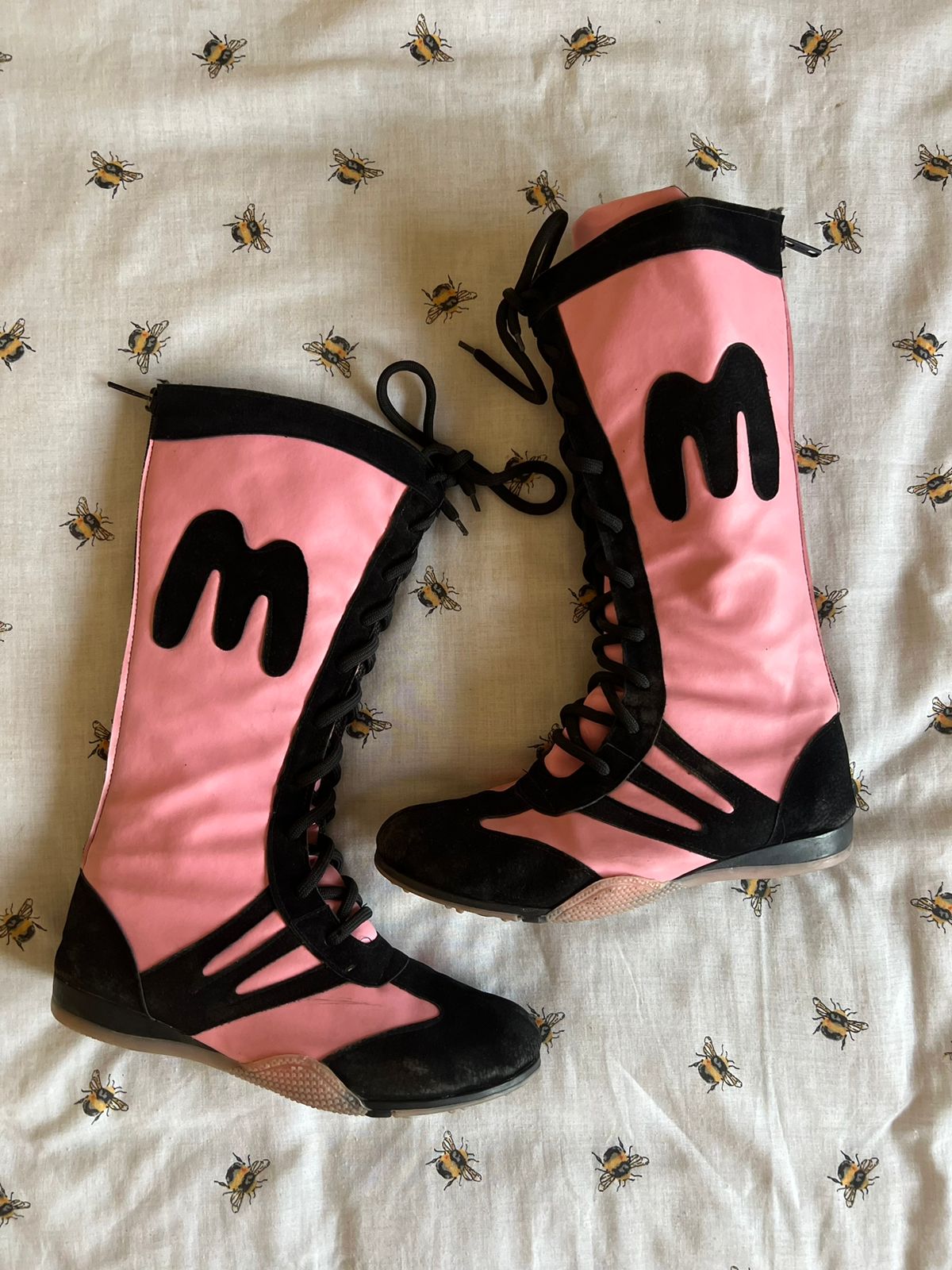 Pink boxing tie up shoes
