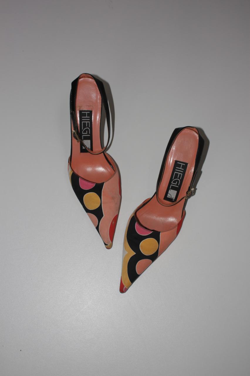 90s Pointy heels
