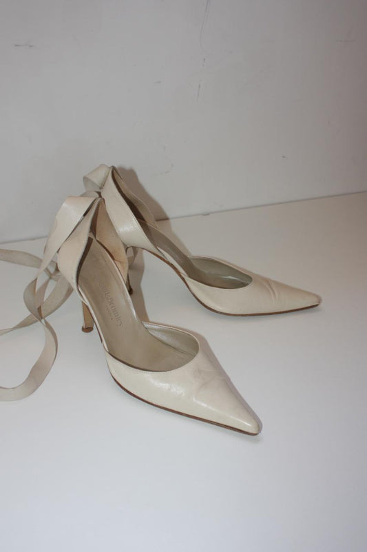 Russell & Bromley pointy cream leather ankle wrap ties pumps
